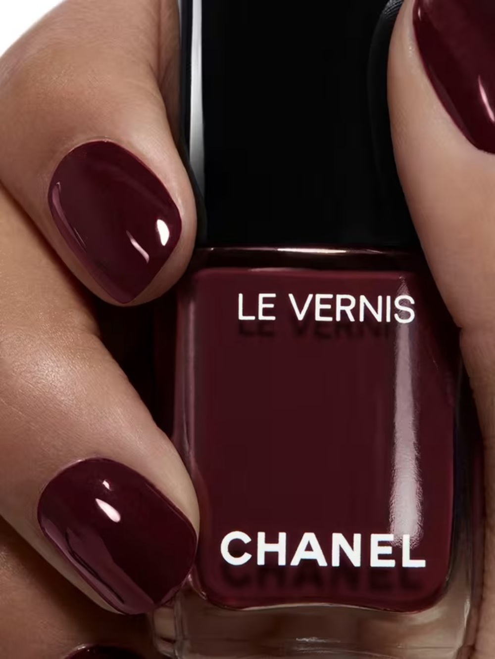 Limited Edition Chanel LE VERNIS Longwear Nail Colour Rouge Noir #397